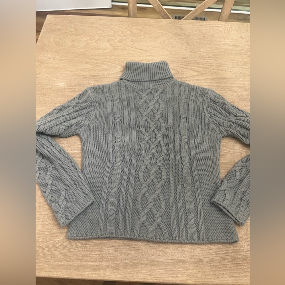 Barami gray cable knit turtleneck sweater medium